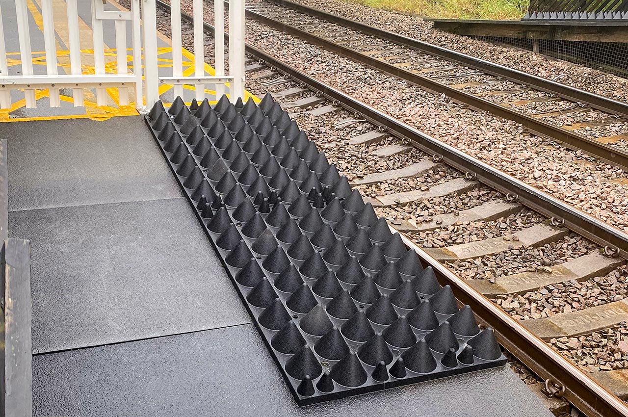 Anti-trespass panels at platform end, Steeton and Silsden